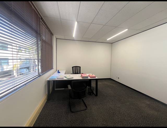 121M² OFFICE TO LET IN ILLOVO